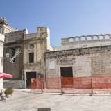 Noi invece siamo alla fine della nostra passeggiata. Di fronte a noi si erge il complesso di Santa Scolastica, costituito da una chiesa edificata tra l'VIII e l'XI secolo e un monastero adibito oggi a museo archeologico